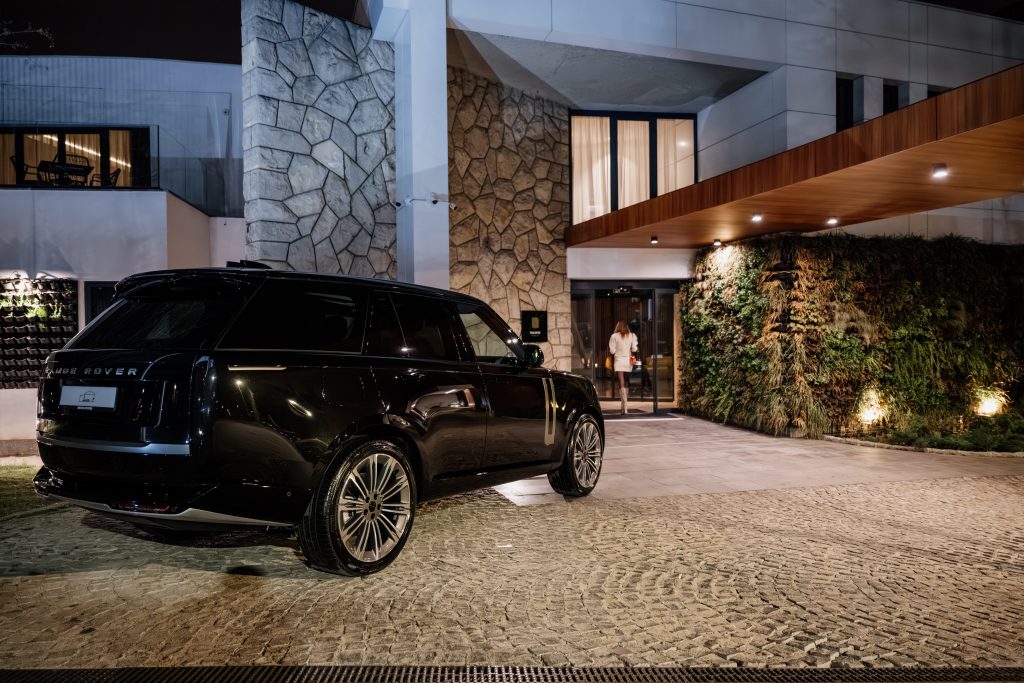 British Motors i Tolstoy Members Club: veče savremenog luksuza i prefinjenog iskustva